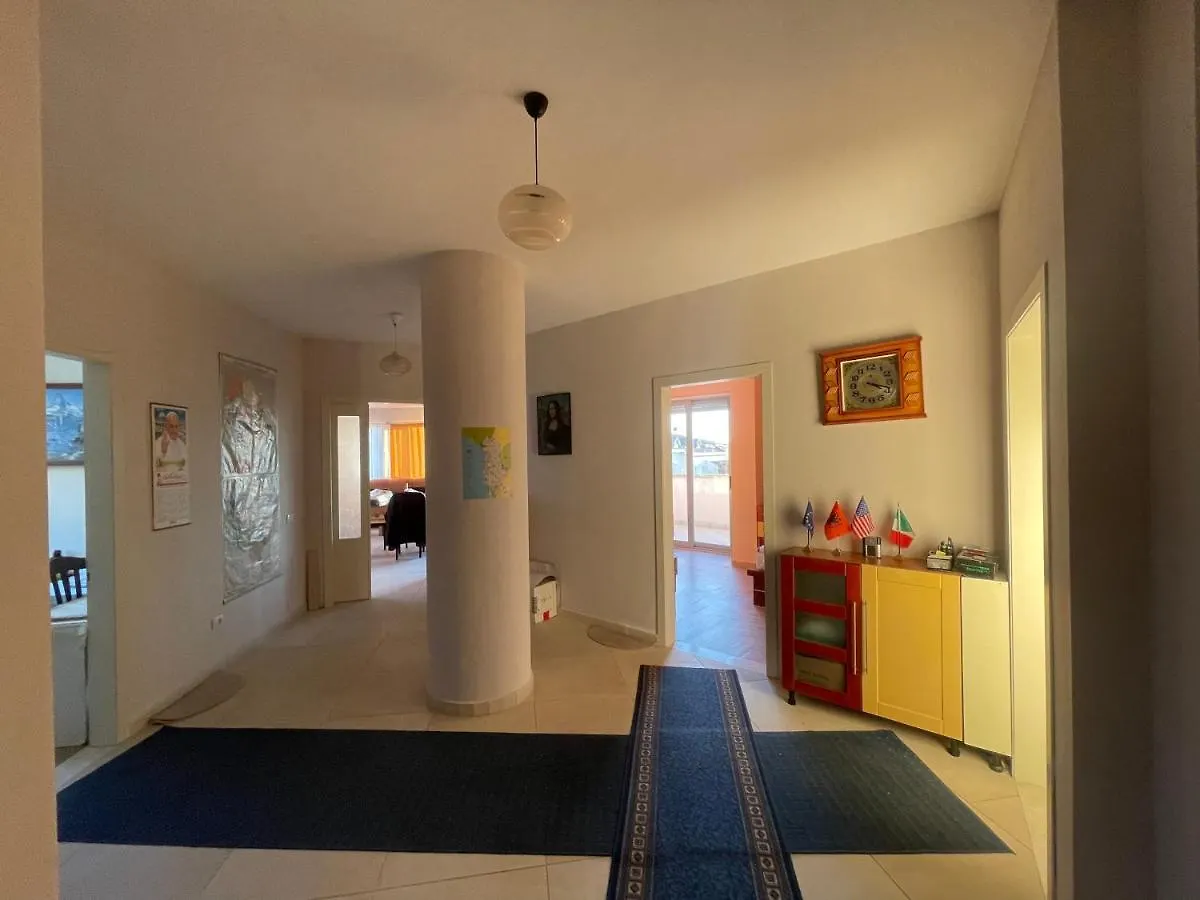 B&B - Private Rooms Tirana Albânia